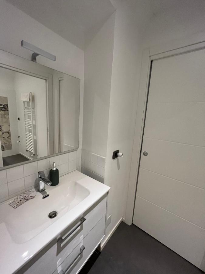 Suite The Brick - Host By Traveller'S Nest Turin Exterior photo